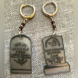 🌸Haunted Mansion Tombstone Huggies